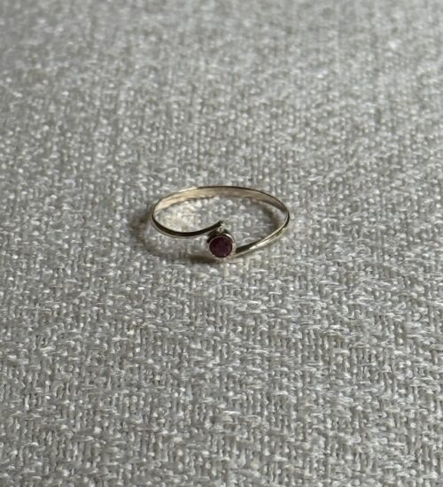 Ruby Oval 9K Gold Ring